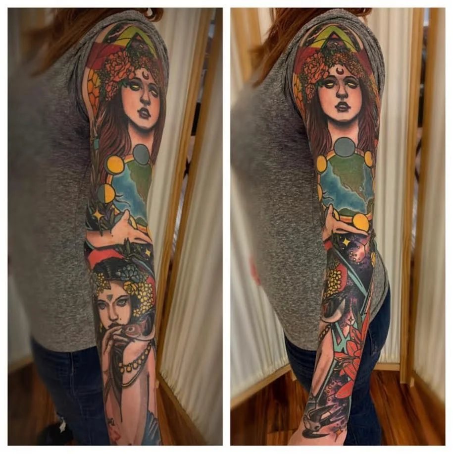 Colour sleeve by Aaron Neiman